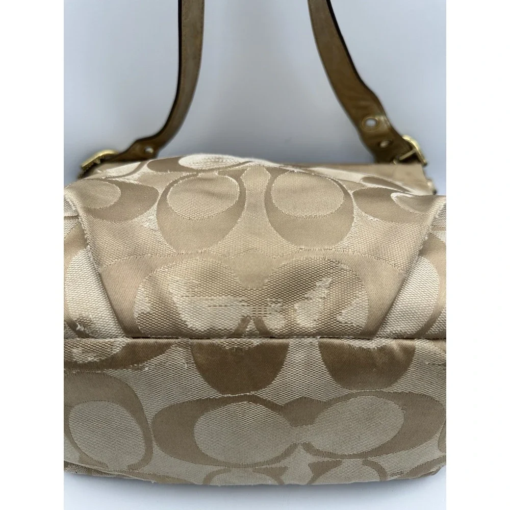 Vintage Coach Signature Shoulder Bag F15067 – Y2K Style